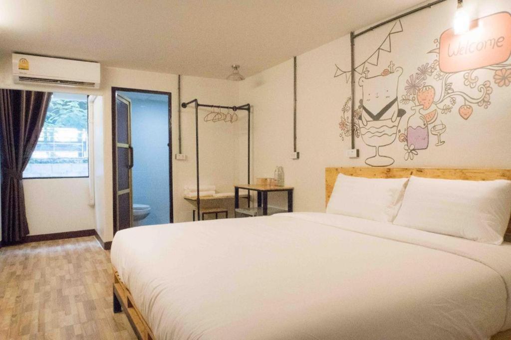 Qbix Hotel Кхон Каен Екстериор снимка